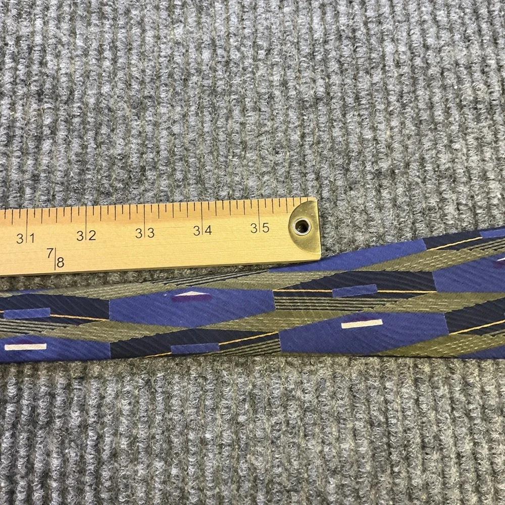 Bugatti‎ 100% Silk Made in USA Tie Geometric Blue And Green 3.5